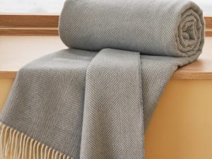 100% Wool Blanket for Women Gift -  and Cozy, Lightweight Warm Christmas Blanket for Winter, Luxury Herringbone Throw for Couch, Grey, 50x60 Inches